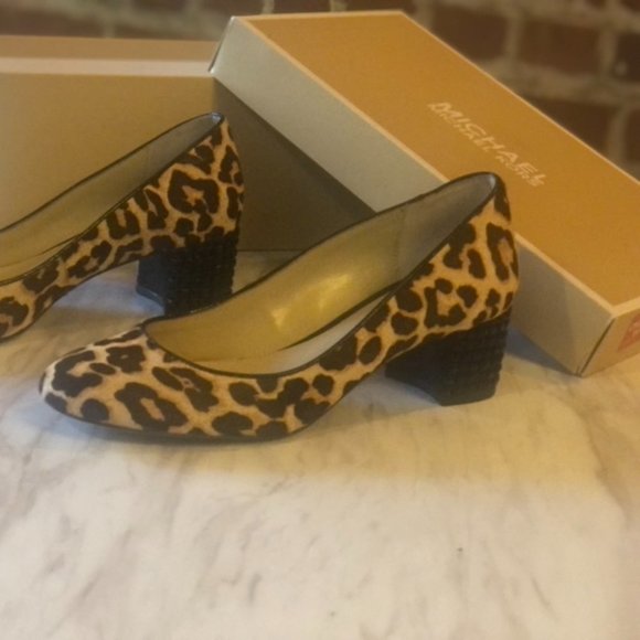 Michael Kors Leopard Print Arabella Kitten Slip On Loafer Pump - Picture 2 of 6